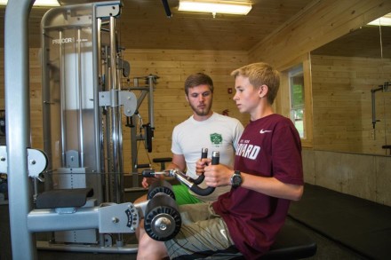 camper-counselor-weightlifting